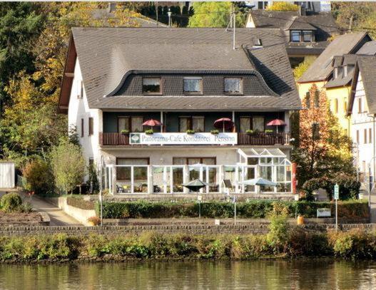 Hotel Panoramacafe Kattenes エクステリア 写真